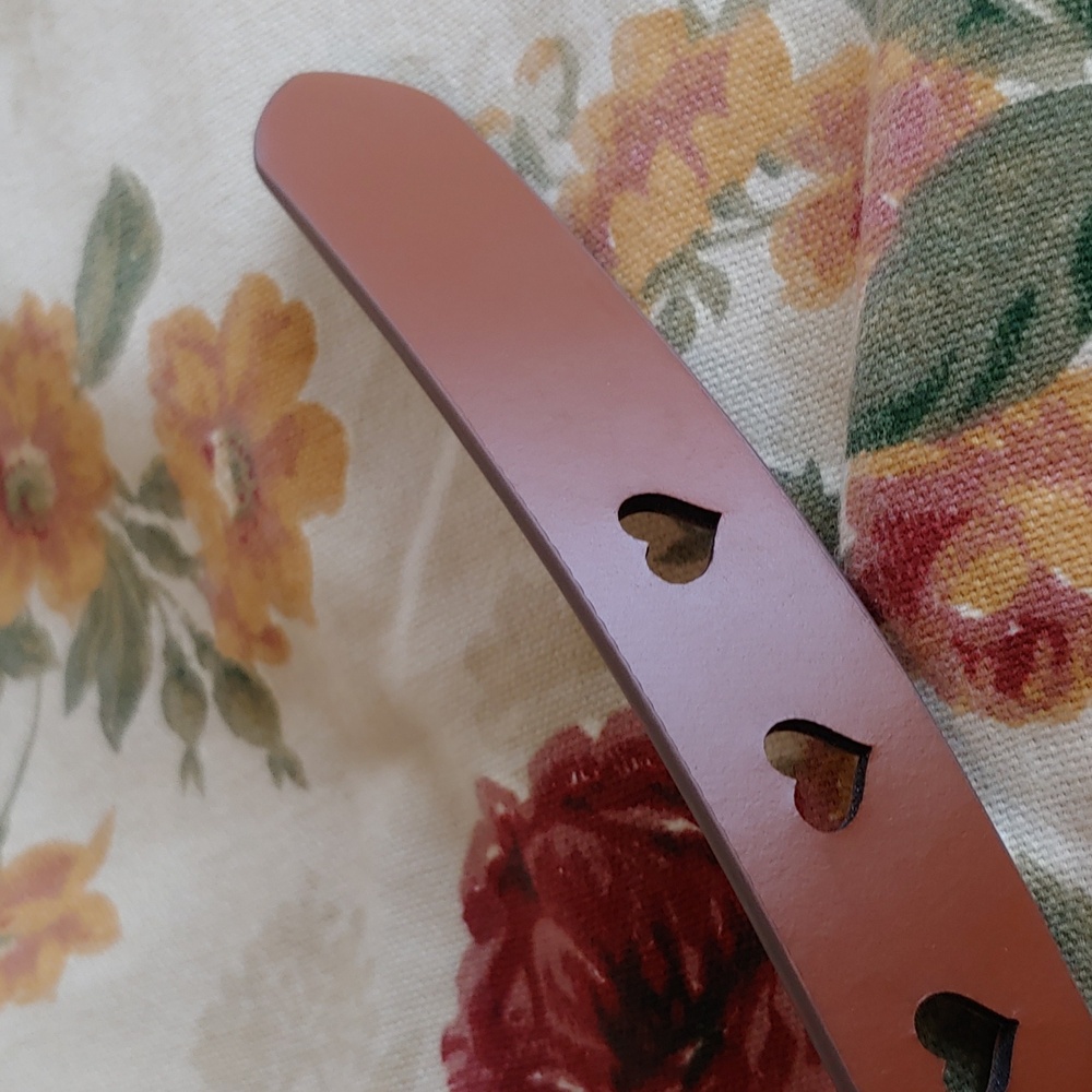 J. Crew Brown Leather Belt with Heart Cutouts Women's size Large/XL NWT - Picture 15 of 17